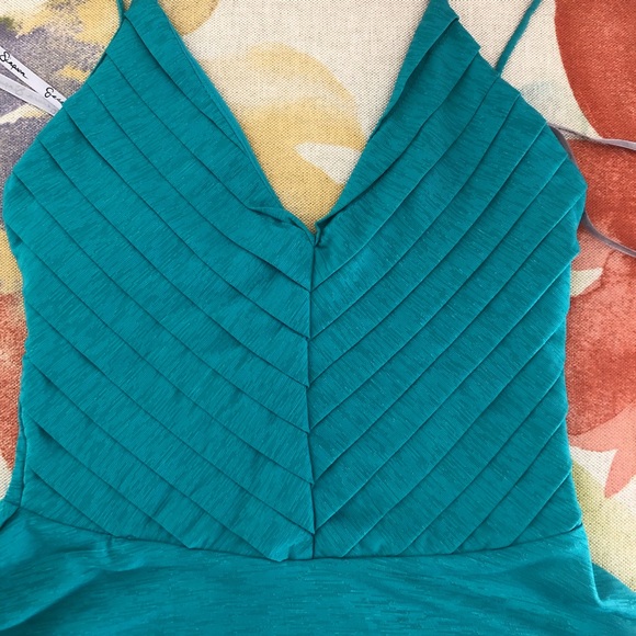 Turquoise Top - Picture 2 of 5